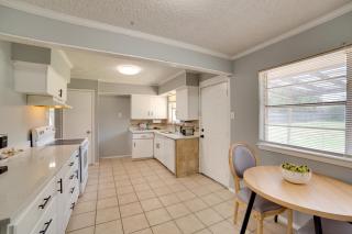 Pet-Friendly Sachse Home Large Fenced Yard - 7