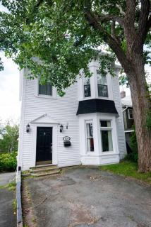 The Elizabeth Manor Guesthouse - St. John's - 9