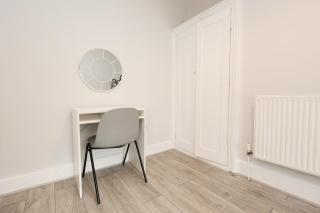 The Central Hub - 2bd House, up to 6ppl - Cardiff - 4