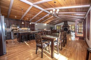 Highlands Lodge By Hauserman Rentals - 3