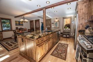Black Bear Haus By Hauserman Rentals - 3