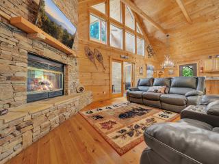 ER3 - Best of Both Worlds -Great location-Close to town cabin - Pigeon Forge - 5