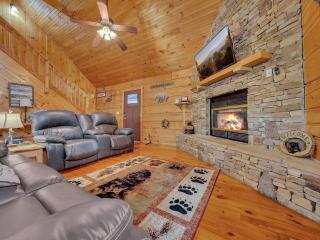 ER3 - Best of Both Worlds -Great location-Close to town cabin - Pigeon Forge - 3