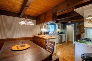 Molly's Treehouse By Hauserman Rentals - 3