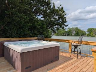 Home on the Guadalupe river - New Braunfels - 7