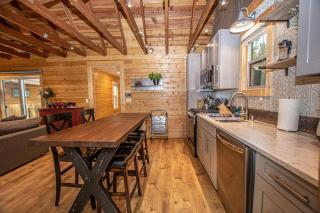 O'Brien's Den By Hauserman Rentals - 7