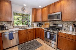 Eagle Pines By Hauserman Rentals - 1