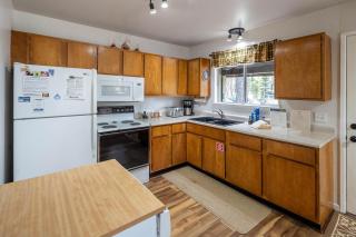 Squirrels Nest By Hauserman Rentals - 3