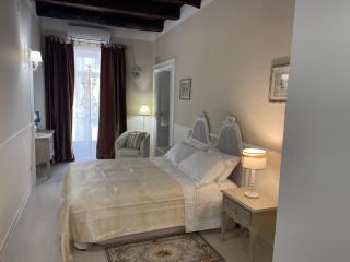 Le Rose Inn - 0