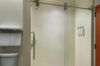 Fairfield Inn and Suites Charleston North/University Area - 3