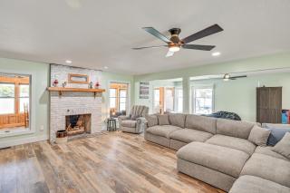 Private Indoor Hot Tub Fish and Boat on Sylvan Lake - - 2
