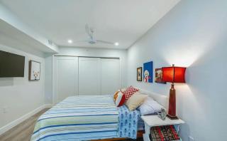 Oceanfront Three-Bedroom Condo with Direct Beach Access - 9