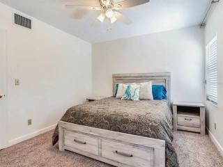 Spacious Three-Bedroom Condo with Gulf Views - 1