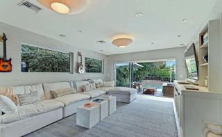 Charming Two-Bedroom Waterfront Home with Dock and Pool - 9