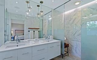 Charming Two-Bedroom Waterfront Home with Dock - West Palm Beach - 3