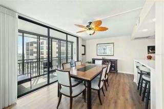 Charming Two-Bedroom Gulf-Front Condo - Venice - 8