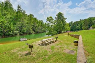 Pet-Friendly Philpott Lake Cabin Hiking and Boating - Henry - 7