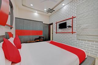 Hotel O The Castle Home Stay Inn - 4