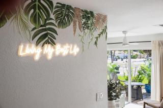 Heat of Siesta Village Walk to Beach w heated Pool - Siesta Key - 1