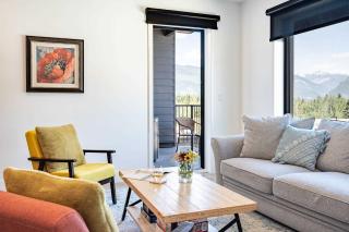 Revytalise - Cozy 3 Bedroom Condo - Revelstoke - 3