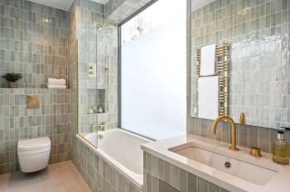 Elegant 4-Bed House Near Angel & Upper Sreet - 5