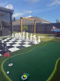 Relax & Play in Cape Coral Pool BBQ Family Fun - Cape Coral - 9