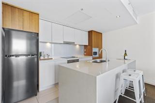 Elston Apartments - QStay - 1