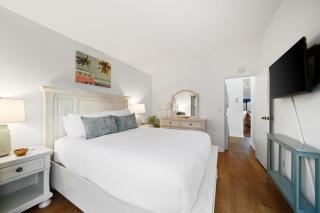 Cozy La Jolla Bungalow Near Beach & Village - 2