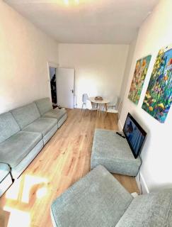 Bright & modern Notting Hill 3BR Apartment - 8