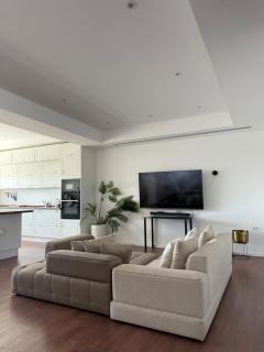 High standing villa floor close to the airport with shuttle - 9