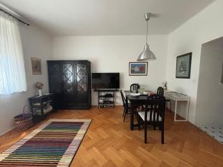 Emaus Garden - city center & 2 bth - 8