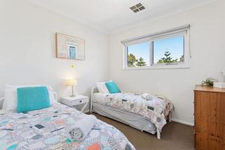 Sunshine Sea Retreat Glenelg Beachside Bliss - 6