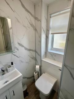Newly refurbed 3 bed home 15mins to Edin city - 5