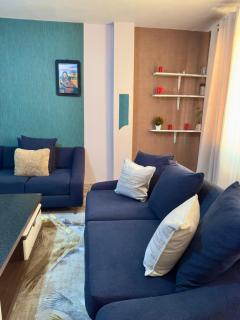 Toly’s Spacious One Bedroom - 6