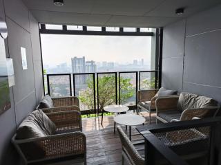 Apt 1 to 11pax BKT Jalil Pool Gym 7min LRT Wi-Fi YSW Homes - 4