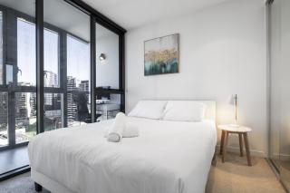 Bright South Yarra 1 Bed Flat Near Cafés & Shops - 9