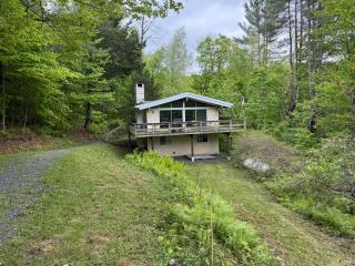 Cabin on the hill Ascutney - 0