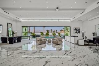 Indio Stay w Exclusive Amenities Pool Hot Tub Spa Firepit Bravo Villa 16 by AvantStay - 1
