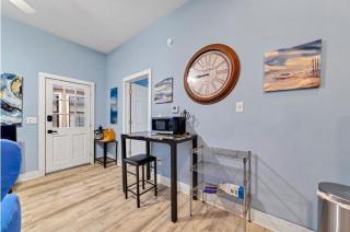Short North - Convention - Queen Bed -Free Parking - Columbus - 8