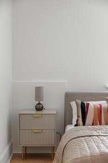 Holland Park 2 Bedroom Apartment - 3