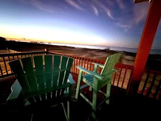 Double Down - Your own private beach in the backyard! Bayside deck with Kayaks, Hammocks, and even crab traps! home - Dauphin Island - 9