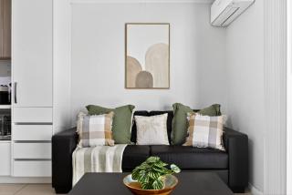 Relaxing Rockingham Hub for Business Travellers - 0