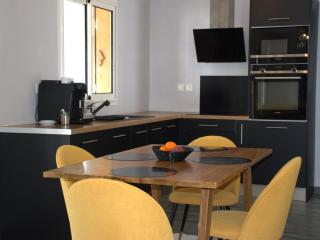 Gîte créole 4 personnes avec terrasse et parking sécurisé - FR-1-786-57 - 7