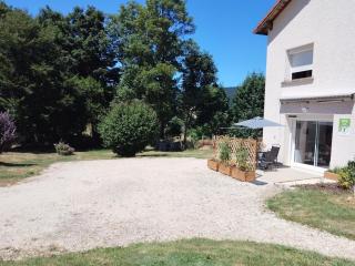 Gîte rénové avec Wi-Fi, jardin et animaux acceptés à La Versanne - FR-1-496-369 - La Versanne - 9