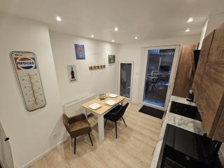 Maison de ville rénovée avec garage privatif à Épinal - FR-1-589-834 - 9