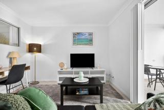 Modern Coastal Escape in the Heart of Rockingham - Rockingham - 6