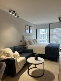 Nuevo y lujoso apartamento full a pasos de Clínica Las Condes - 1