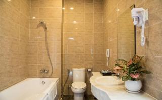 Ninh Kieu Riverside Hotel - Can Tho - 9