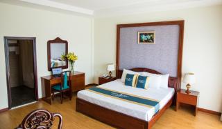 Ninh Kieu Riverside Hotel - Can Tho - 1