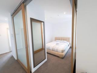 2BR City Escape-Stunning Views-Walk to Everything - 5